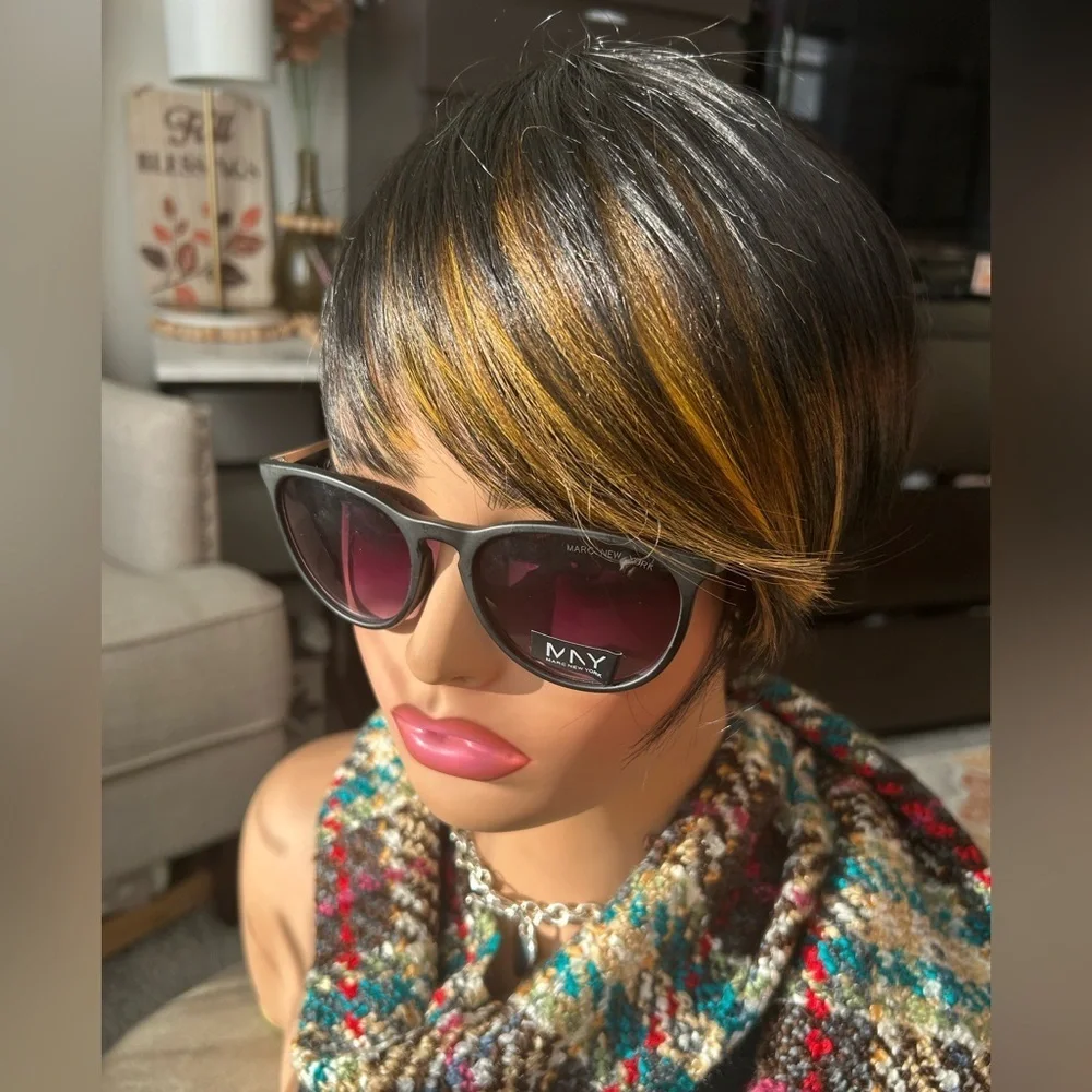 ✨NEW Women's Short Pixie Bob Wig - Black and Gold Highlights